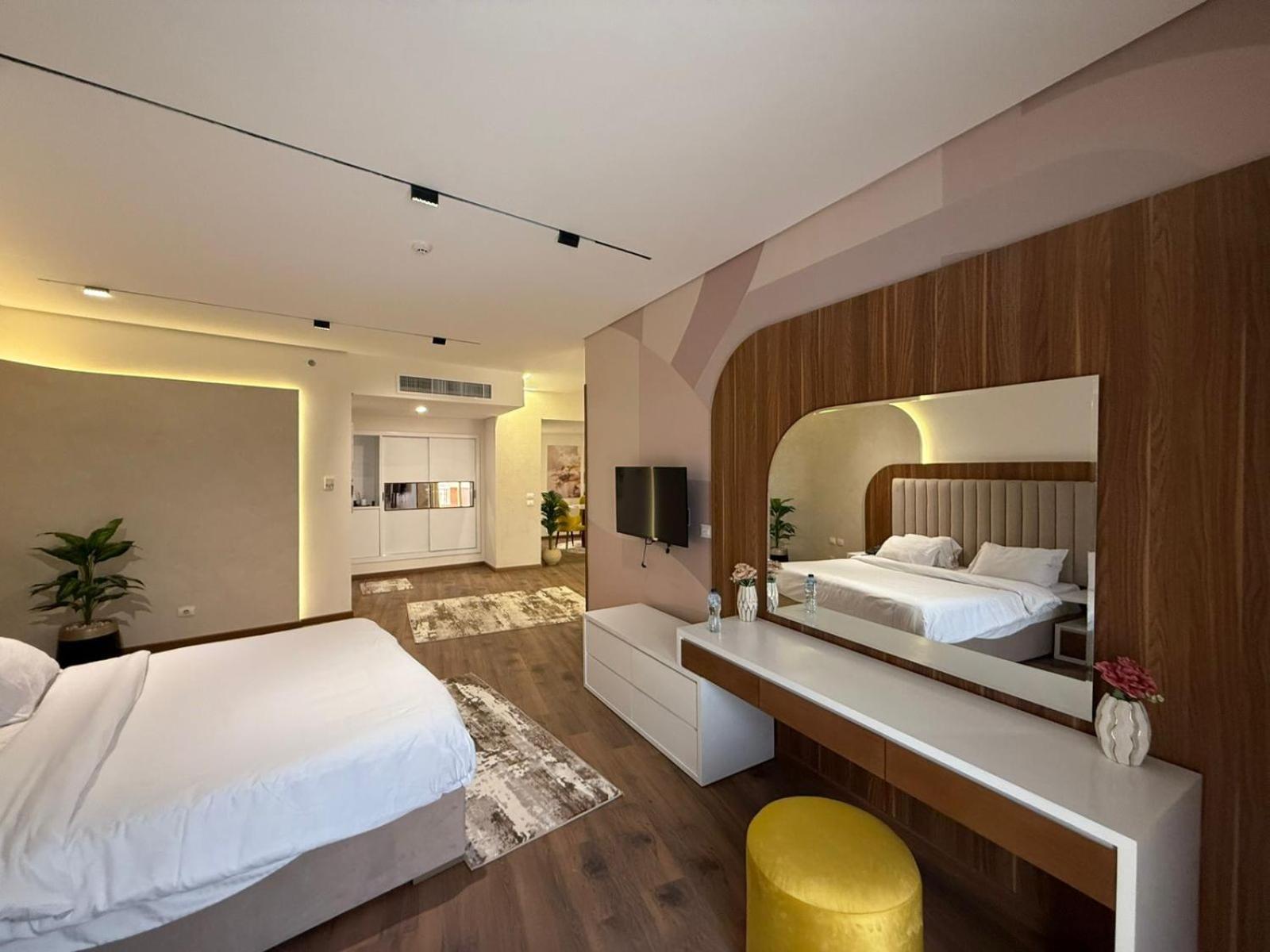 Tolip Family Park Hotel Kairo Exterior foto A bedroom at the hotel